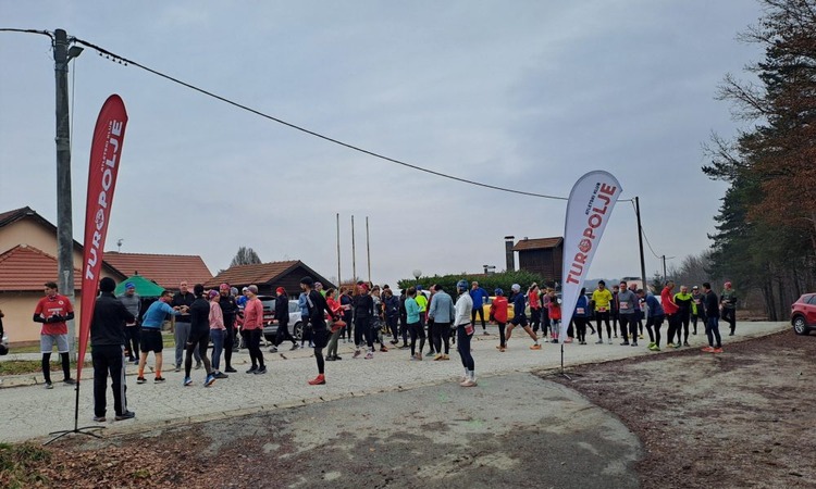 Više od 70 trkača na Ključić Brdu otvorilo novu sezonu Trail lige