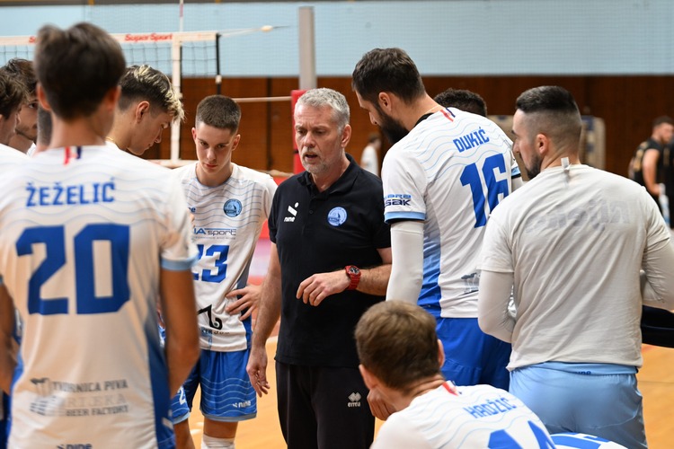 Trener odbojkaša Rijeke nakon premijerne pobjede u Superligi: “Bilo je crnih rupa, ali nećemo biti sitničavi”