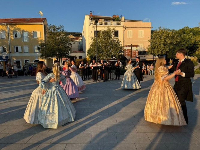 KUD Mičevec gostovao u Selcu i predstavio bogatu baštinu Turopolja