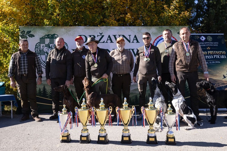 FOTO Ivan Gligora i Mato Čičak prvaci Hrvatske sa psima ptičarima